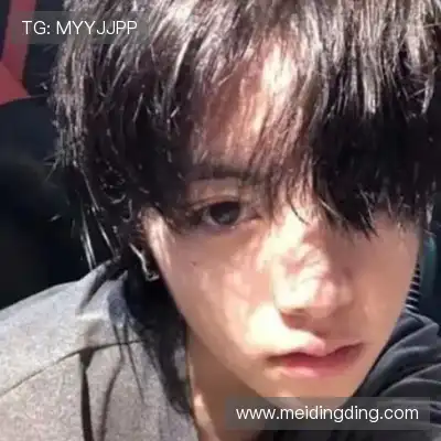 龙含雅